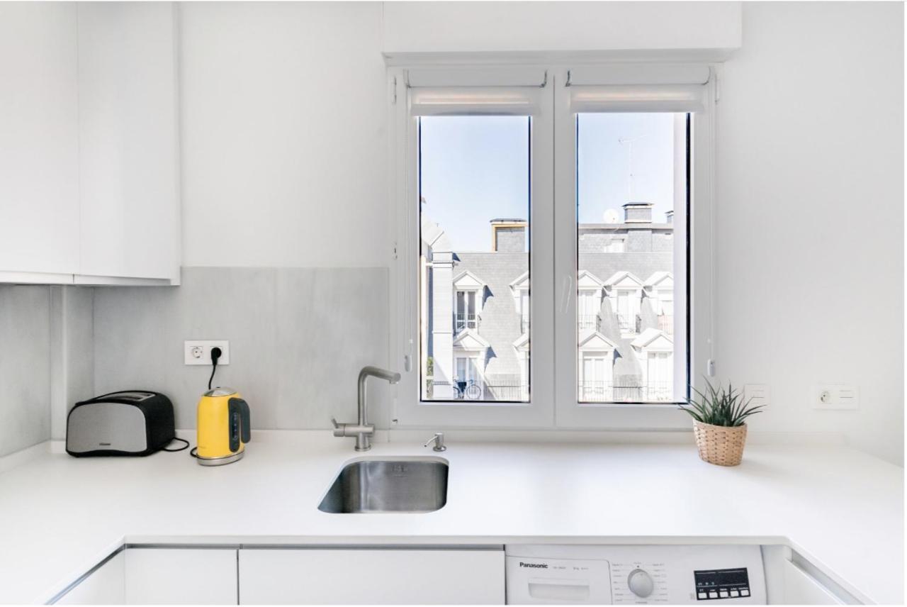 Apartamento Eclectico En El Centro De La Ciudad Сан-Себастьян Екстер'єр фото
