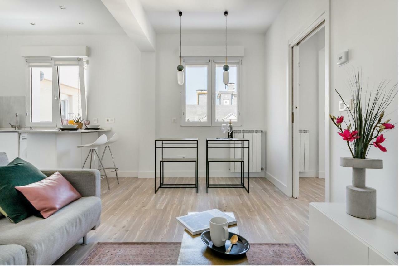 Apartamento Eclectico En El Centro De La Ciudad Сан-Себастьян Екстер'єр фото